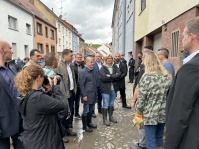 Hochwasserkatastrophe zu Pfingsten 2024: OB Uwe Conradt besucht gemeinsam mit Bundeskanzler Olaf Scholz und Ministerpräsidentin Anke Rehlinger die betroffenen Gebiete