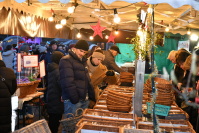 Weihnachtlicher Stand im DFG innen